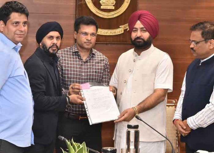 Mann Govt Gives Clearance Certificates