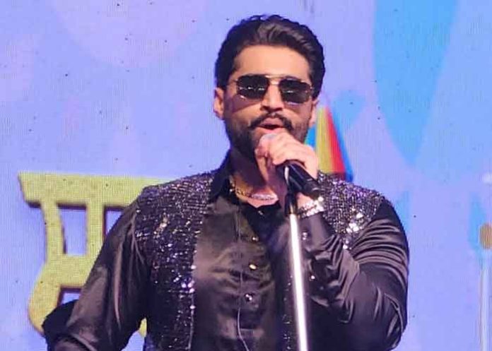 Singer Shivjot at Saras Mela Mohali