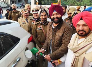 Laljit Bhullar Inaugurates Petrol Pumps