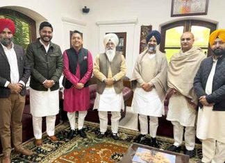 AAP Punjab leaders meets Baba Gurinder Singh Dhillon