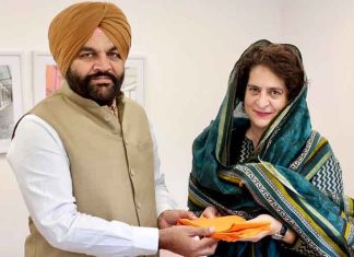 Amritsar MP Aujla meets Priyanka Gandhi