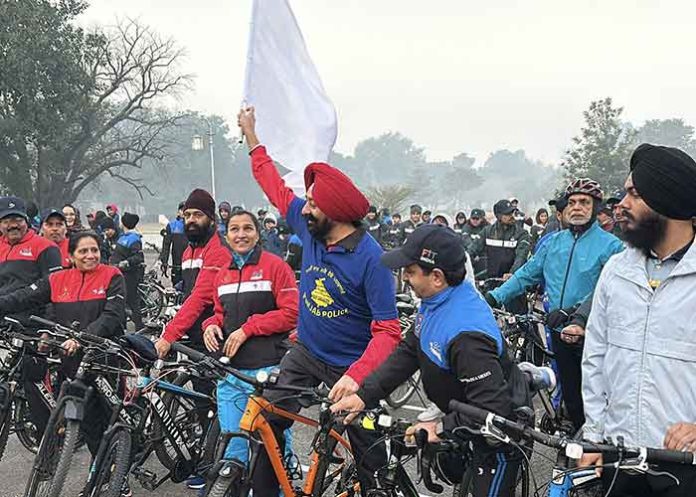 DIG Patiala Mandeep Sidhu flags off Cycling Rally