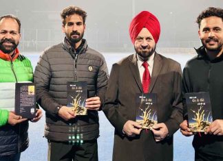 Hockey Capt Harmanpreet Releases Book