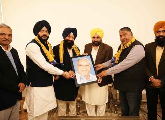 Former BSP Punjab Chief Jasvir Singh Garhi Joins AAP