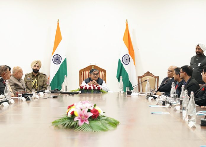 Punjab-Guv-Kataria-in-meeting