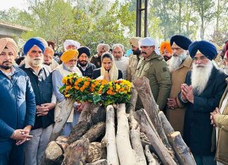 former Minister Ajaib Singh Mukhmelpur were cremated