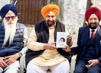 Dr. Waryam Singh Sandhu presents book