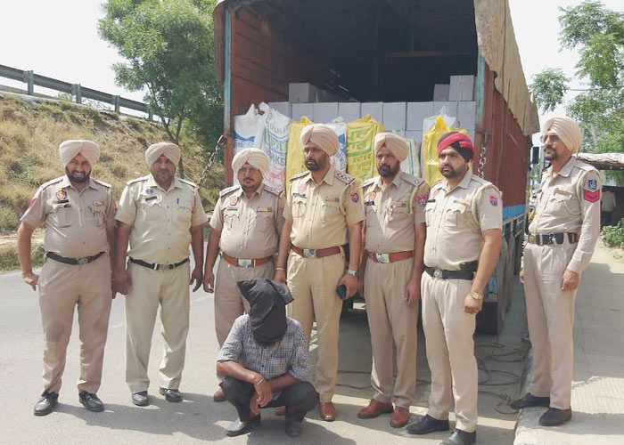 Jalandhar police busts liquor Smuggling Racket