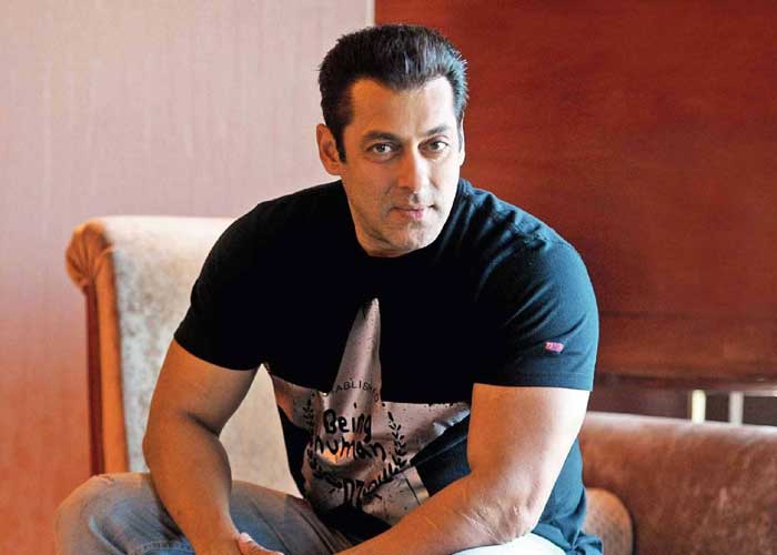 Salman Khan whips himself, warns kids not to try it – With Video