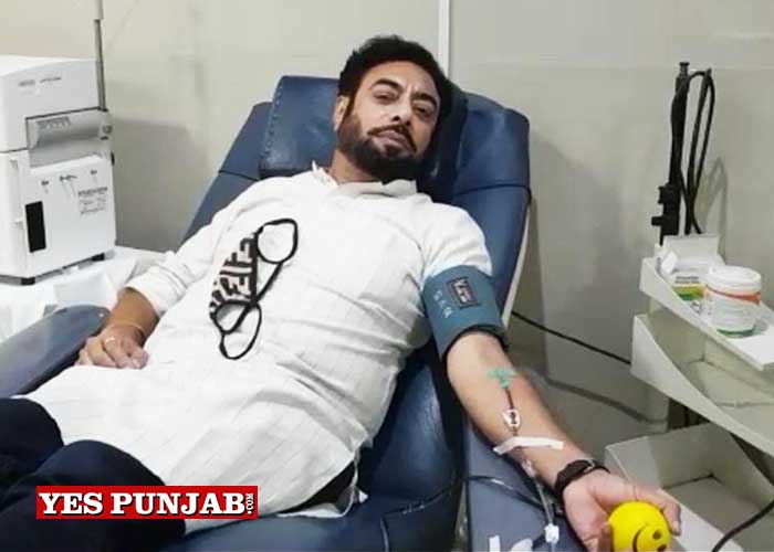 https://yespunjab.com/wp-content/uploads/2020/09/Dr-Harjot-Kamal-donating-Plasma-Punjab.jpg