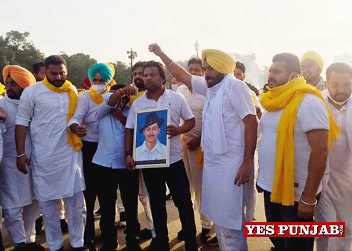 Punjab Youth Congress protest near India Gate 2