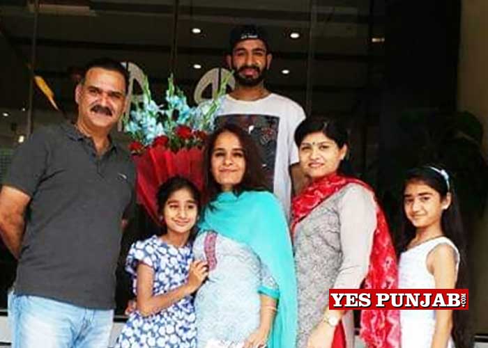 Rachna Singh with Family