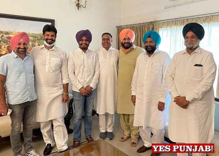 Navjot Sidhu meet Punjab Congress Leaders 3