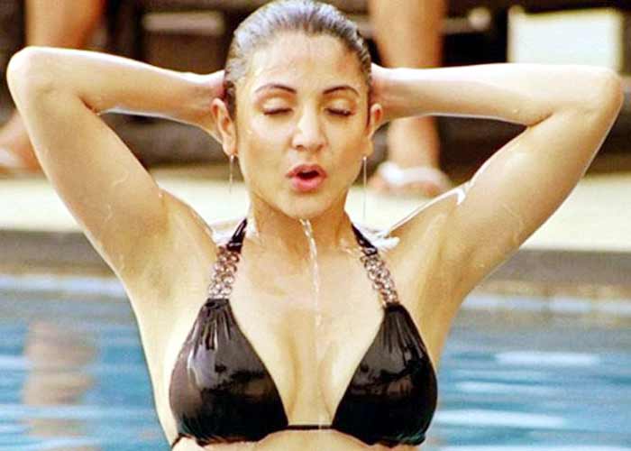 Anushka Sharma Hot Bikini