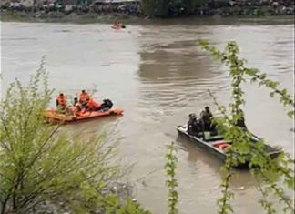 Jhelum River as boat capsizes