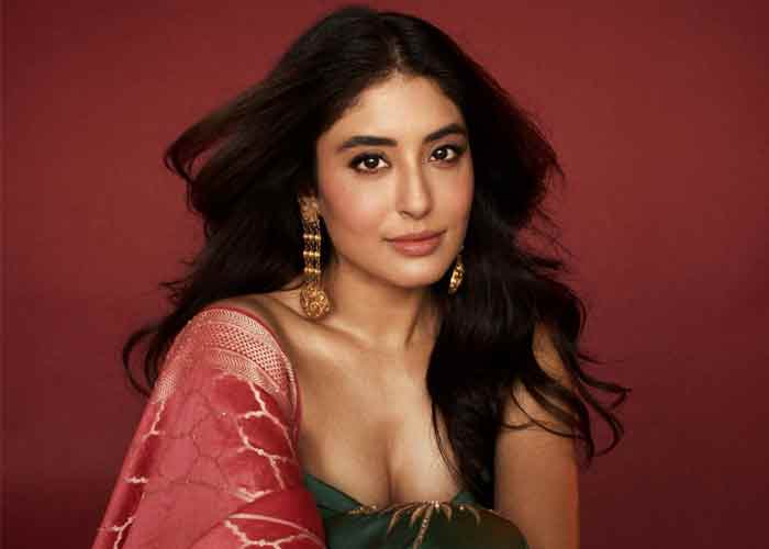 Kritika Kamra Actress