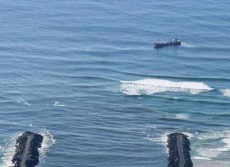 Boat-capsizes