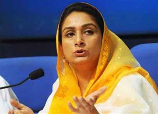 Harsimrat-Kaur-Badal-slams