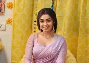 Neeharika-Roy-Pink'