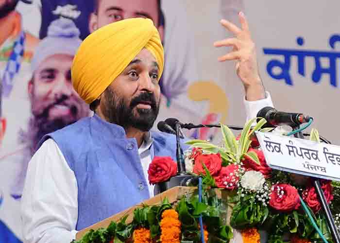 Punjab CM Mann की ओर से भारतीय हॉकी टीम के पंजाबी खिलाड़ियों का नकद इनामों से सम्मान*