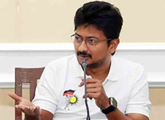 Udhayanidhi-Stalinm-on-mic