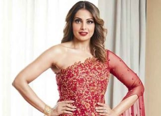 Bipasha Basu Begins Shooting for Untitled Series, Set to Return to Screens After Six Years Bipasha-Basu-on-outfits