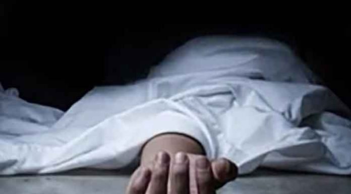 Hand-of-Dead-Body