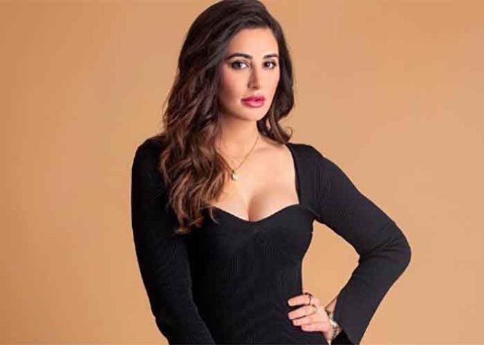 Nargis-Fakhri-in-black-dress