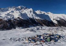 Nepal-Mountains-snow