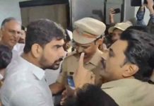 Padi-Kaushik-Reddy-threatening-police-officer