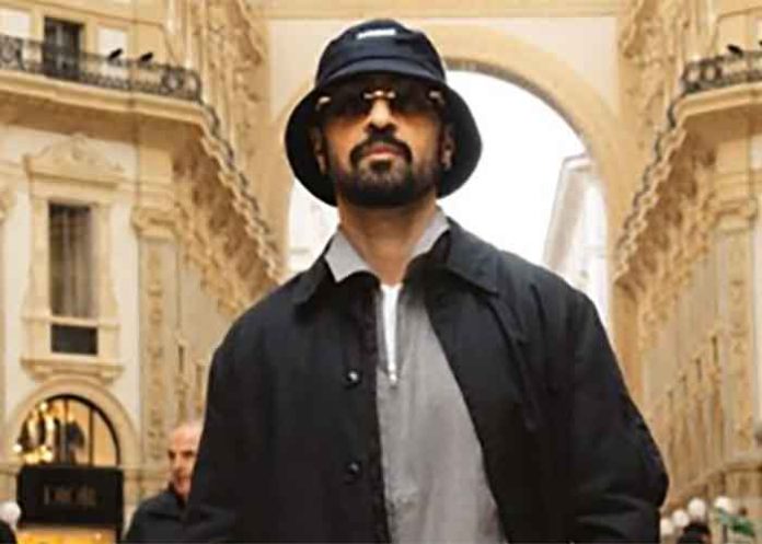 Diljit Dosanjh shares pictures from Italy