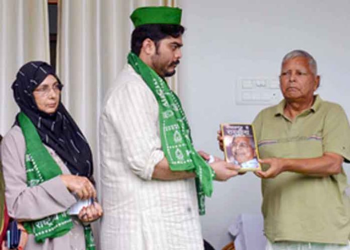 , Hena Shahab, and Osama Shahab with Lalu Yadav