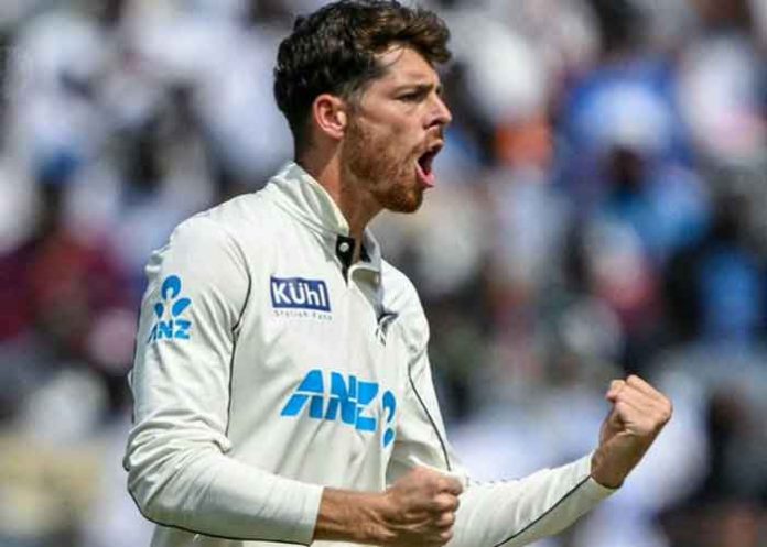 Mitchell Santner New Zealand Cricketer