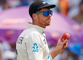 Mitchell Santner NewZealand Bowler