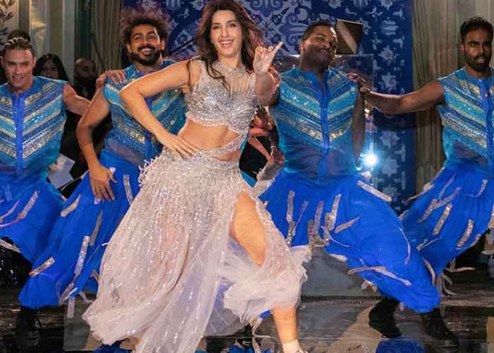 Nora Fatehi sets the stage