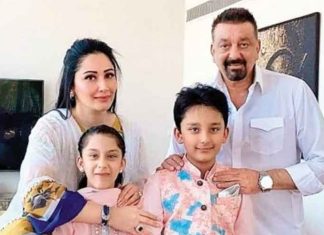 Sanjay Dutt with Family