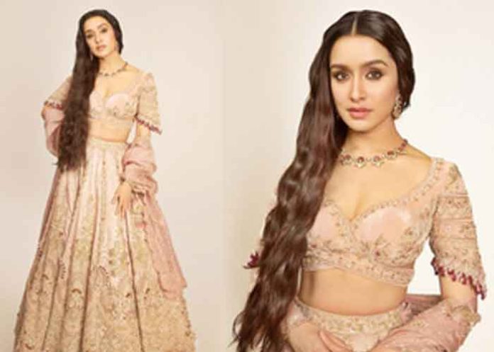 Shraddha-Kapoor-stuns-in-lehenga