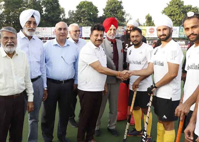 Surjit Hockey Punjab & Sind Bank team wins