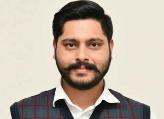 Sherry Kalsi Accuses Congress Leaders of Hurting Sikh Sentiments by Placing Their Photos Above Guru Sahiban’s Amansher Singh Sherry Kalsi 1