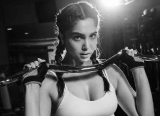 Bollywood actress Sarvari workout