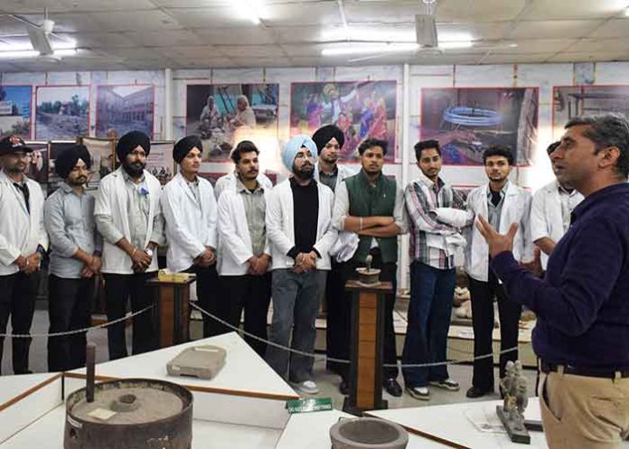 CU Punjab Hosts Scientific Instruments and Facility