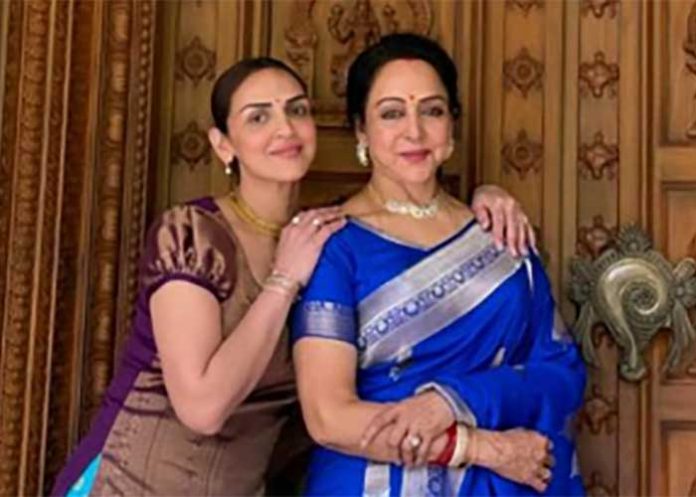 Esha Deol with Hema Malini