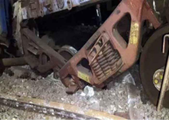 Goods-train-derails-in-Telangana