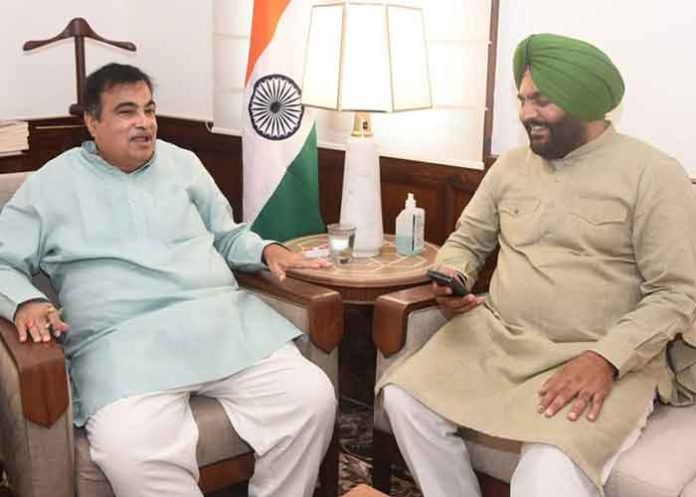 Gurjeet Aujla meet Nitin Gadkari