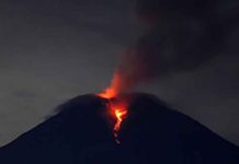 Indonesia Semeru volcano erupts