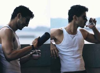 Ishaan Khatter flaunts