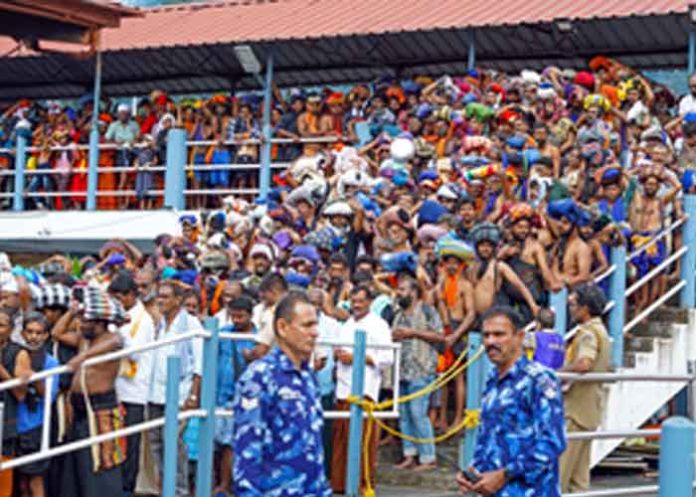 Pilgrims throng Sabarimala temple