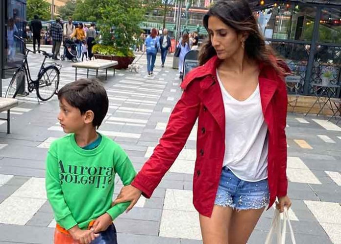 Pragya Kapoor shares pics of son Isana