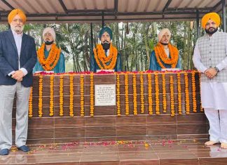 Punjab Minister Sond Pays Floral Tributes