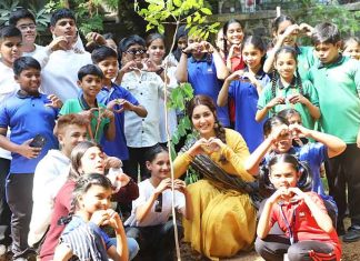 Raashii Khanna plants saplings with 100 kids